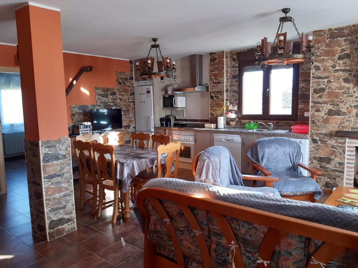 Casa Rural Mi Descanso Valdefuentes de Sangusin Ngoại thất bức ảnh