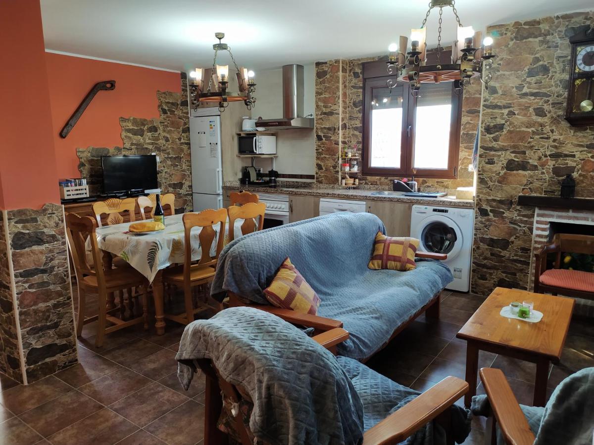 Casa Rural Mi Descanso Valdefuentes de Sangusin Ngoại thất bức ảnh